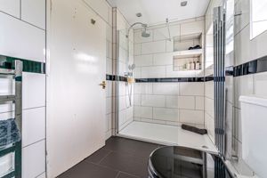 Photo 32- click for photo gallery